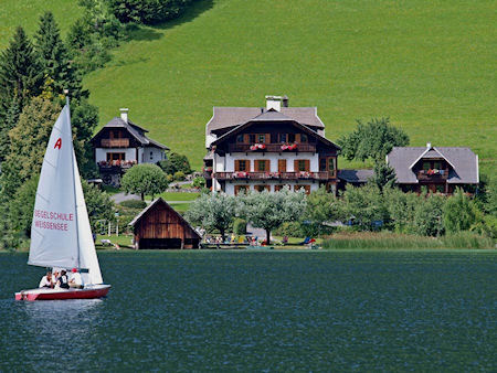 Ferienhof Obergasser und Bergblick