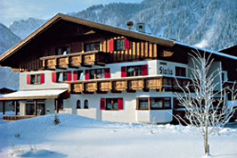 GSTEHAUS WTZER & LANDHAUS STOCKA, szlls Grn
