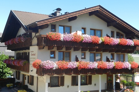 AktivHotel Pension Central***, szlls Fgen