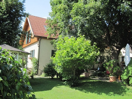 Pension Lindenhof, szlls Wienerwald - Sulz