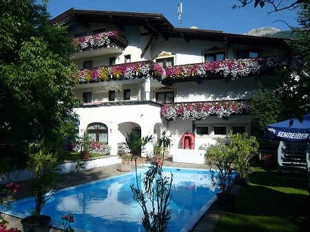 Landhotel Gurgltaler Hof , szlls Tarrenz