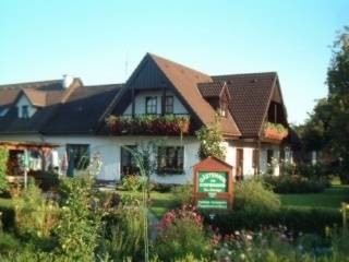 Gstehaus am Dorfbrunnen