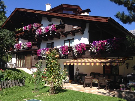 Unterkunft Ferienhaus Pension Gulla, Neustift im Stubaital