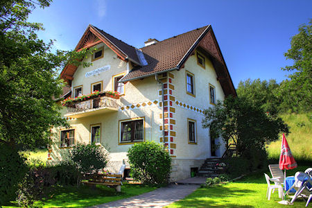 Unterkunft Ferienwohnungen Villa Lcker ***, Mariapfarr